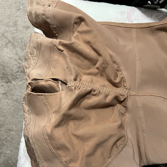 MARIAE 9235 Fajas Colombianas Post Surgery Liposuction Compression Garment - Picture 8 of 10